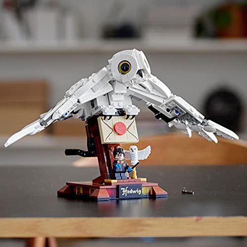 LEGO 75979 Harry Potter Hedwig the Owl Figure Collectible Display Model with Moving Wings - Image 14