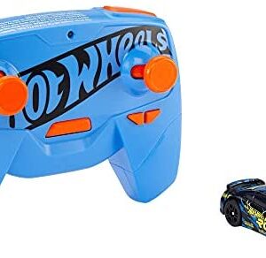 Hot Wheels GWB72 - R/C 2017 Nissan GT-R (R35) MATTEL, 1 64, remote control car, racing car for playing on tracks or off the slopes, toy car racing track for ages 5 and up