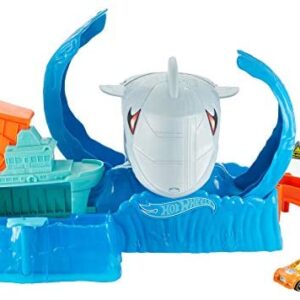 Hot Wheels City Color Changing Robot Shark Play Set, Includes One Hot Wheels Colour Shifting Vehicle, Connects to Other Hot Wheels Sets, Ages 3+, GJL12