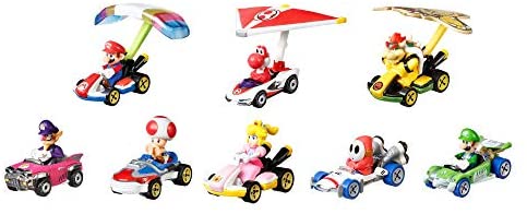 Hot Wheels GXY11 Mario Kart Character Cars with Glider Bundle, 7.0 cm*8.0 cm*8.0 cm