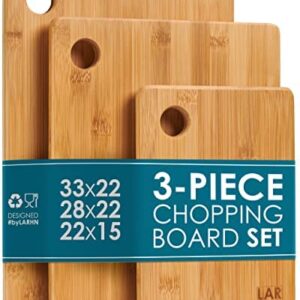 LARHN Premium Extra-Thick Wooden Chopping Boards - 3 Piece Bamboo Chopping Board Set - 33x22cm / 28x22cm / 22x15cm - Ideal for Carving Meat, Cutting Vegetables, Cheeses and Bread