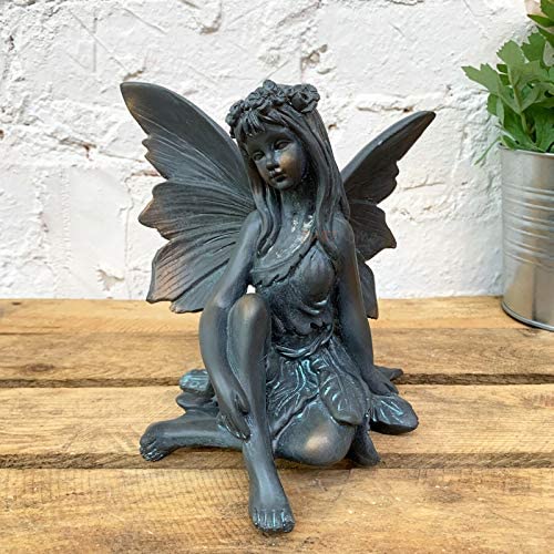 Darthome Ltd Resin Sitting Flower Fairy Outdoor Garden Decorative Figure Ornament Sculpture 18cm (Fairy B)