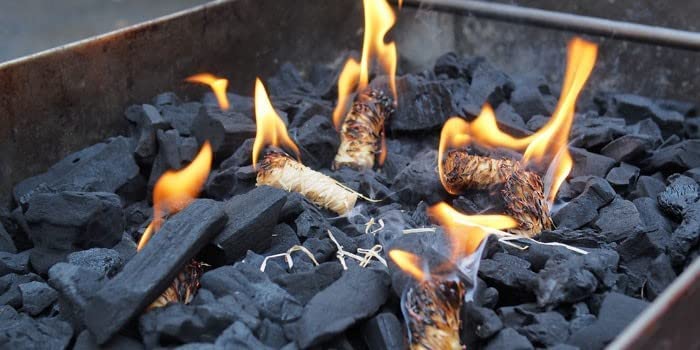 Topline Pack of 3 Big K Barbeque Firelighter Odourless Fluid - BBQs, Firepits- Indoor fires & log burners - Camping Grill -Bonfire - 1000ml With Complimentary Barbeque Matches - Image 6