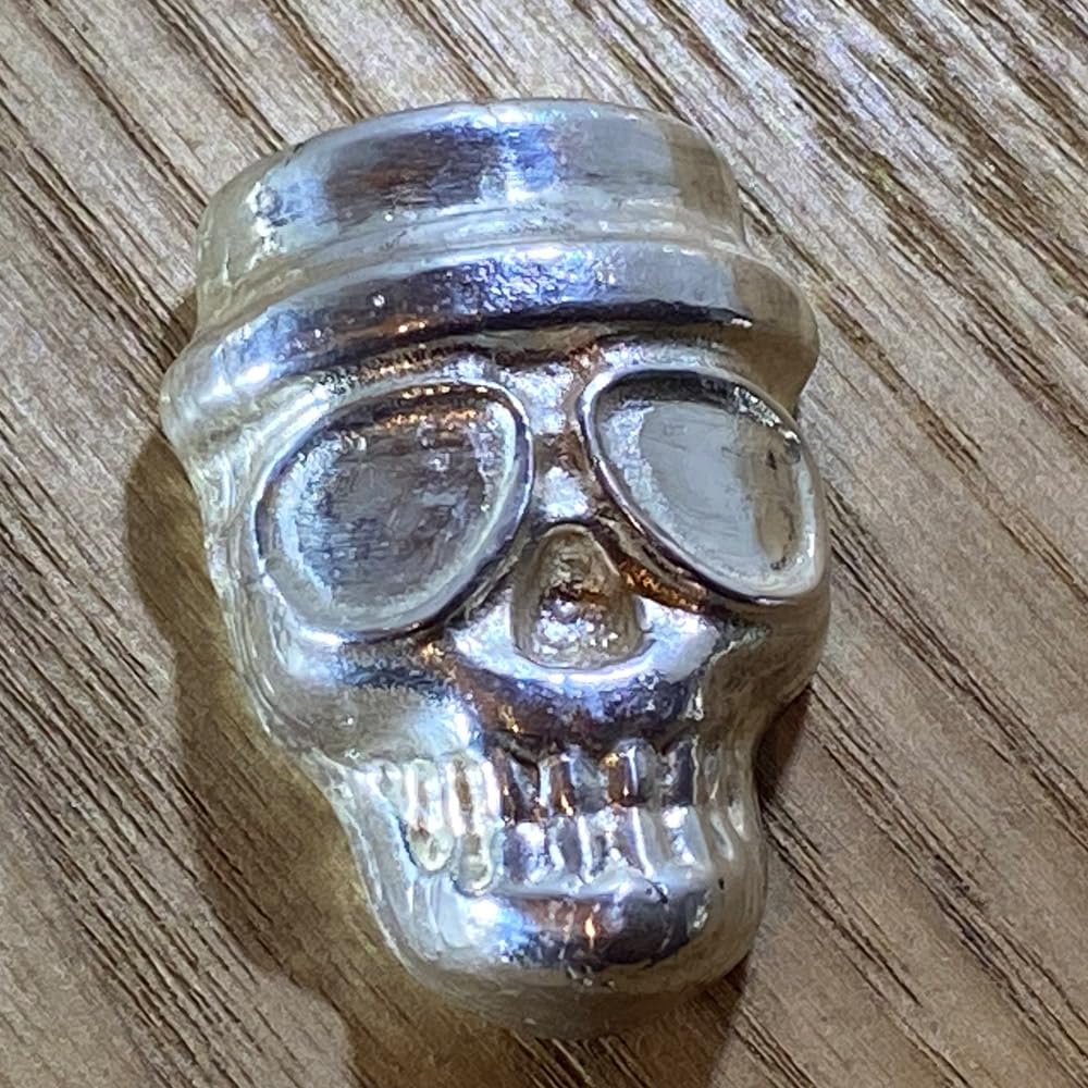 100 gram Silver Skull Figurine, Handcrafted Solid Silver Decorative Skull with Hat, Unique Collectible, Perfect Goth Gift Idea - Image 3