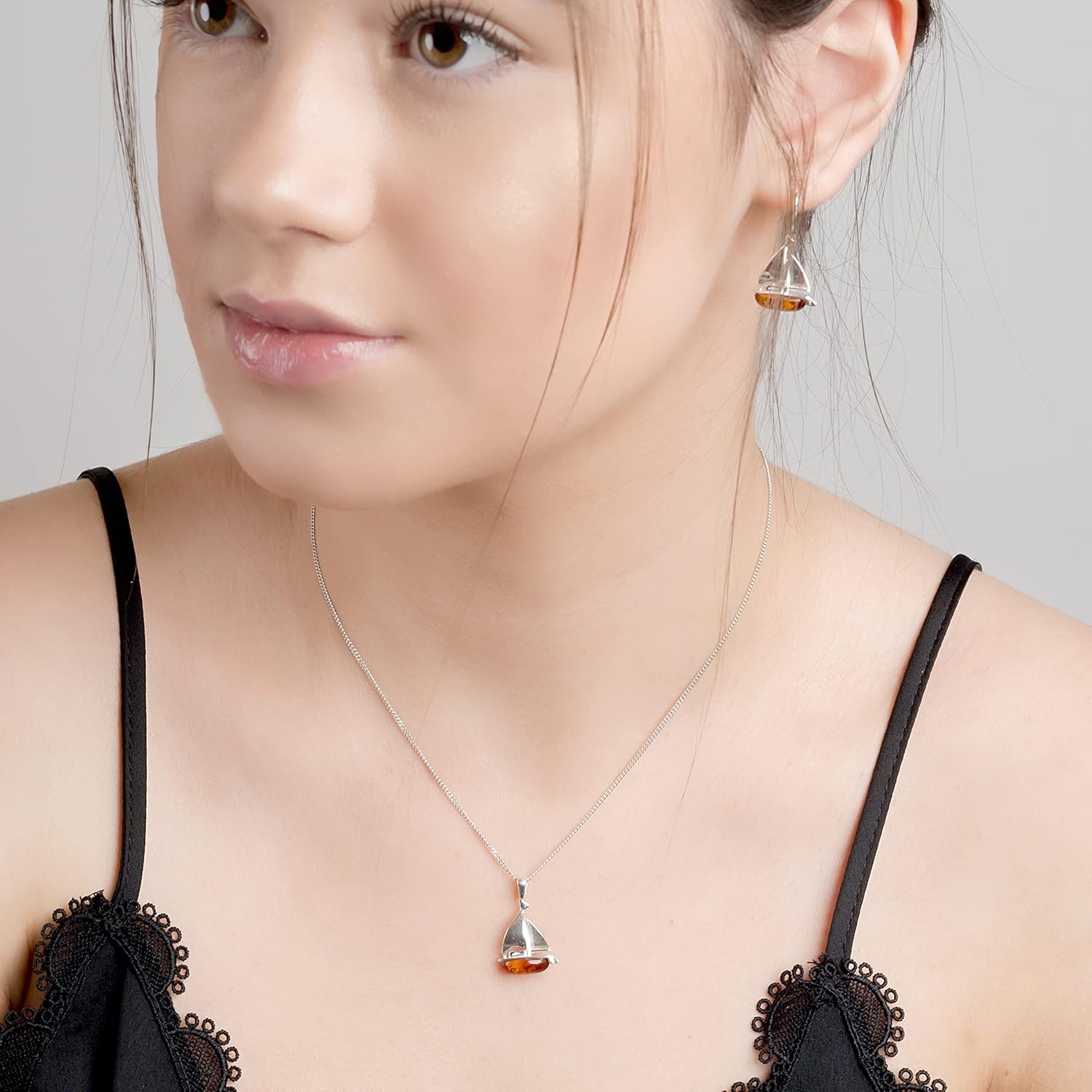 HENRYKA Sailboat Yacht Necklace in 24ct Gold Plate and 925 Sterling Silver, Baltic Amber | Sailing Gifts | Ocean Sea-Life Jewellery - Image 3