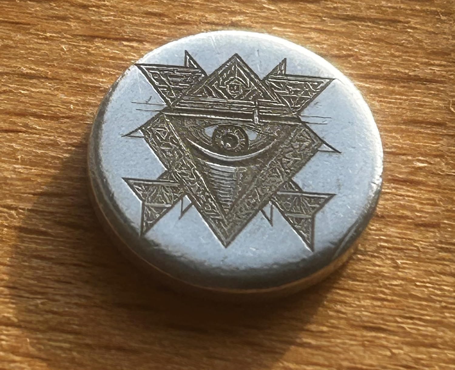 3g - All Seeing Eye Round - 999fs - silver, elegant solid silver art piece, unique addition to your collection or as a gift. - Image 2