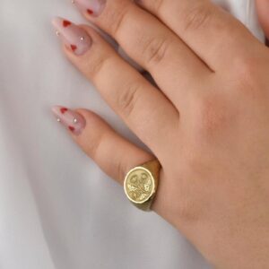 thistle signet ring| hammered floral jewelry| scottish symbol botanical gift for her| nature protection ring women| 925 sterling silver gold plated