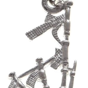Alexander Castle 925 Sterling Silver Scottish Bagpipes Necklace 25mm x 14mm Pendant with 18" Silver Chain & Jewellery Gift Box - Scottish Gifts for Women & Men